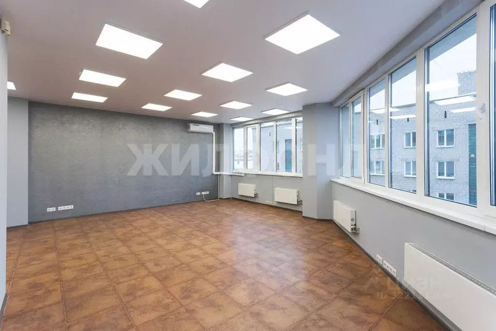Офис в Новосибирская область, Новосибирск ул. Челюскинцев, 44/1 (64 м) - Фото 1