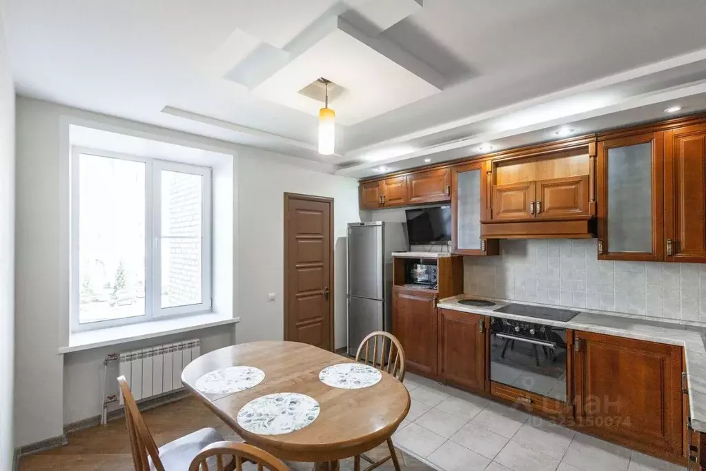 4-к кв. Омская область, Омск ул. Маршала Жукова, 76 (100.0 м) - Фото 2