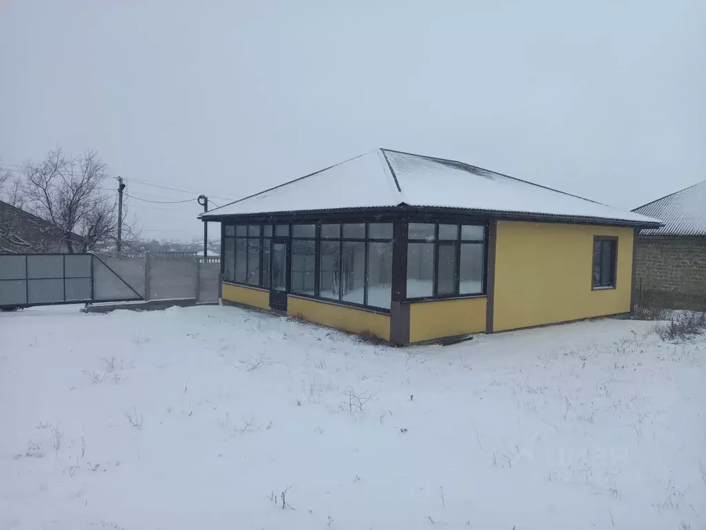 Дом в Крым, Симферопольский район, с. Урожайное  (90 м) - Фото 1