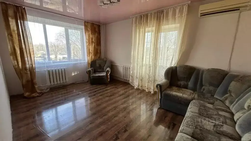 2-к кв. Краснодарский край, Усть-Лабинск Артиллерийский пер. (52.1 м) - Фото 1