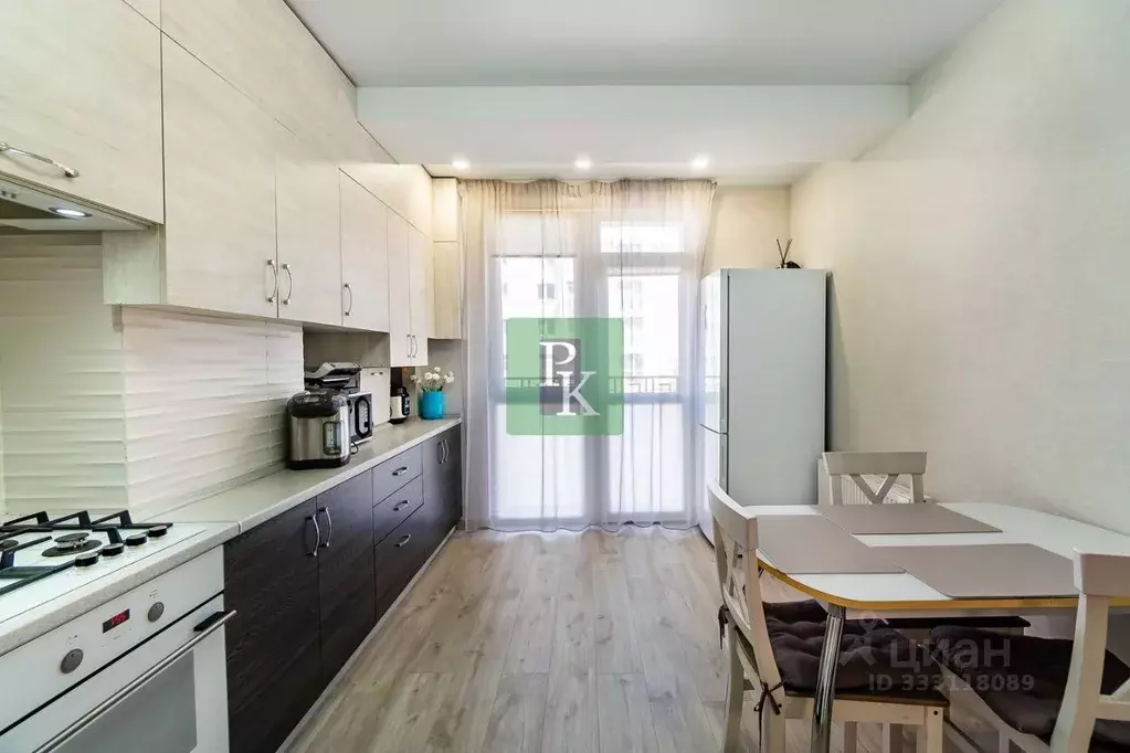 2-к кв. Севастополь ул. Челнокова, 17к2А (55.5 м) - Фото 2