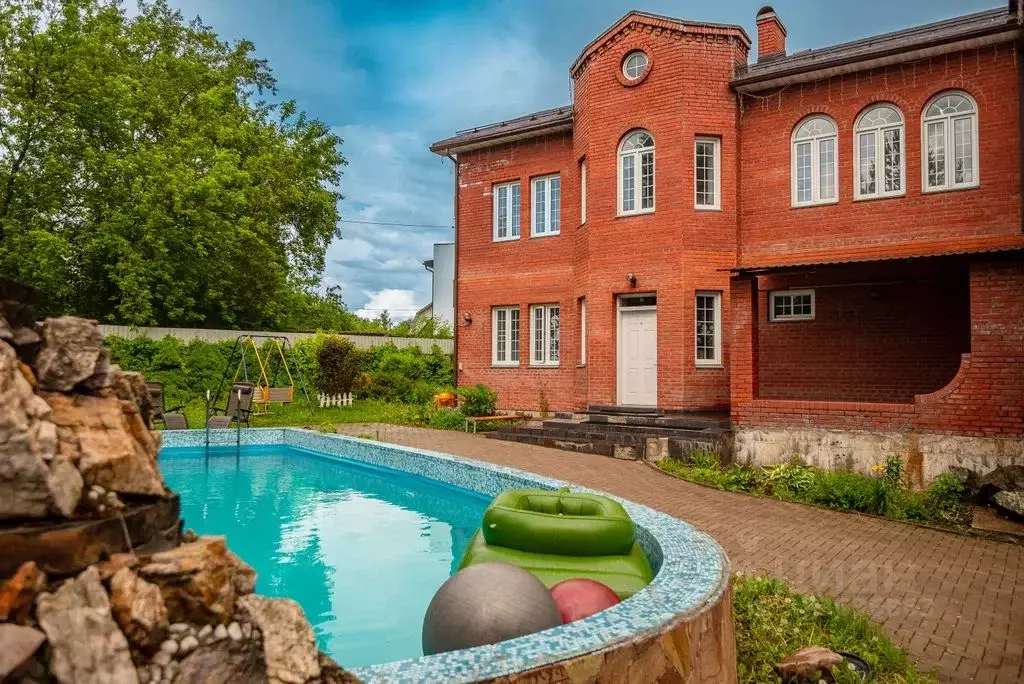 Дом в Московская область, Химки Старбеево кв-л, ул. Ленина, 1Е (350 м) - Фото 1