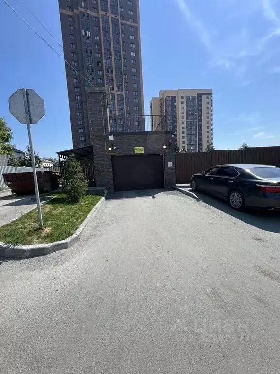 Гараж в Новосибирская область, Новосибирск ул. Кирова, 274 (15 м) - Фото 2