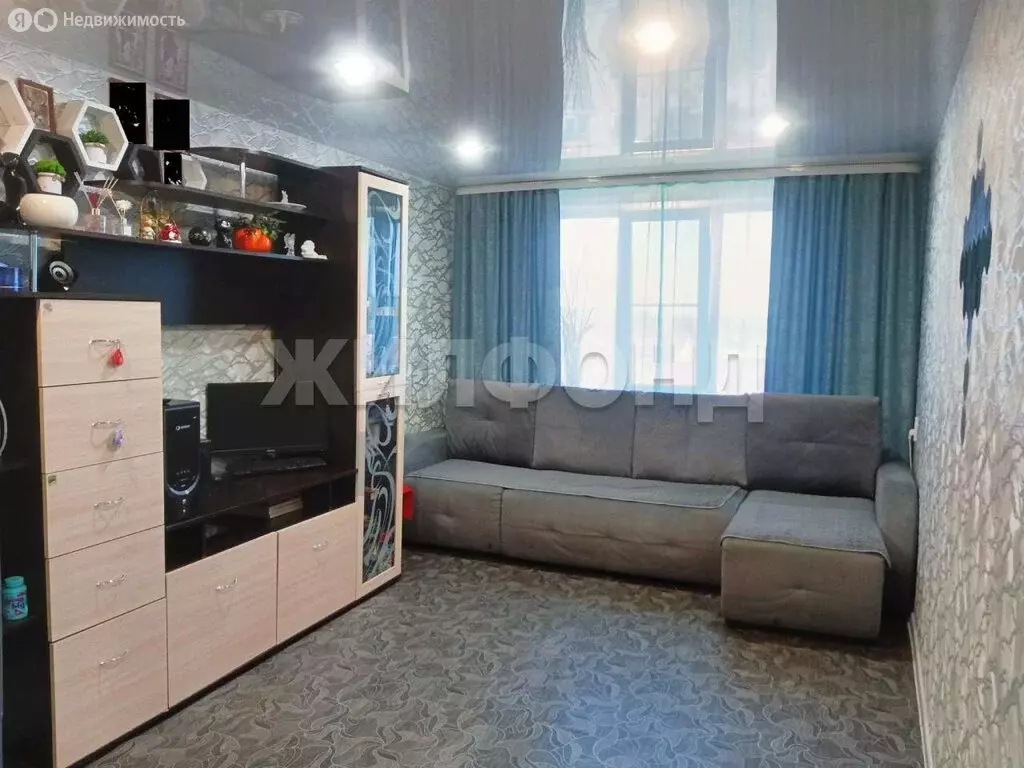 2-комнатная квартира: Карасук, улица Ленина, 139 (44.8 м) - Фото 2
