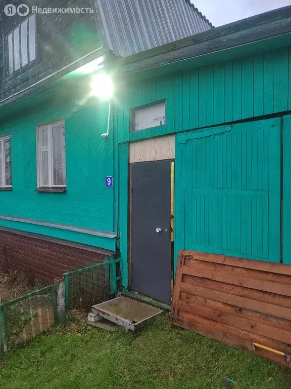 4-комнатная квартира: Истобенское сельское поселение, деревня ... - Фото 1
