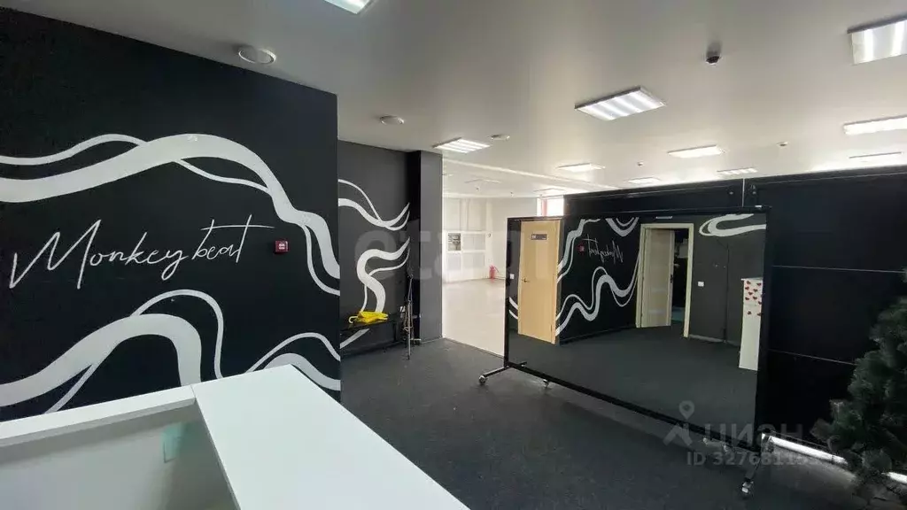 Помещение свободного назначения в Удмуртия, Ижевск Школьная ул., 58А ... - Фото 1