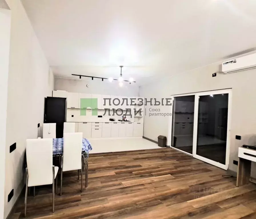 Дом в Крым, Сакский район, Уютненское с/пос Уютное жилой комплекс (96 ... - Фото 2