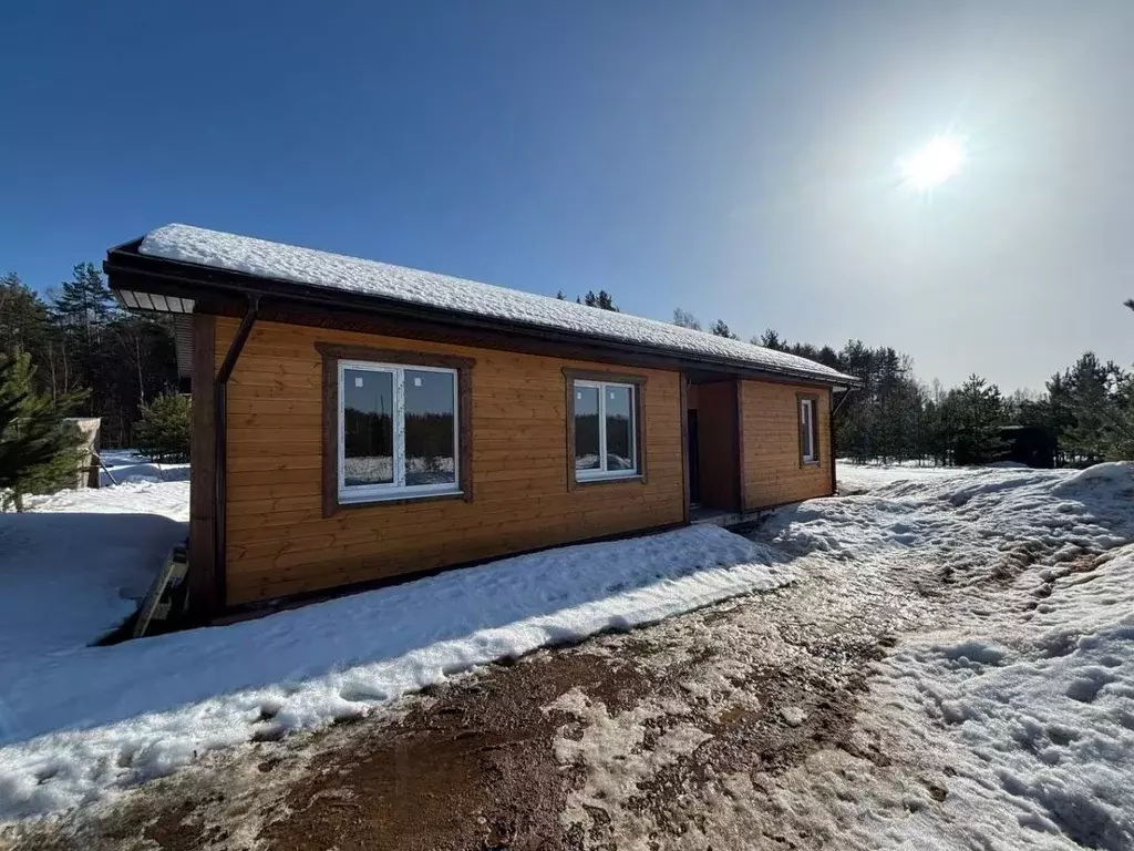 Дом в Тверская область, Калининский муниципальный округ, д. Савино ... - Фото 1