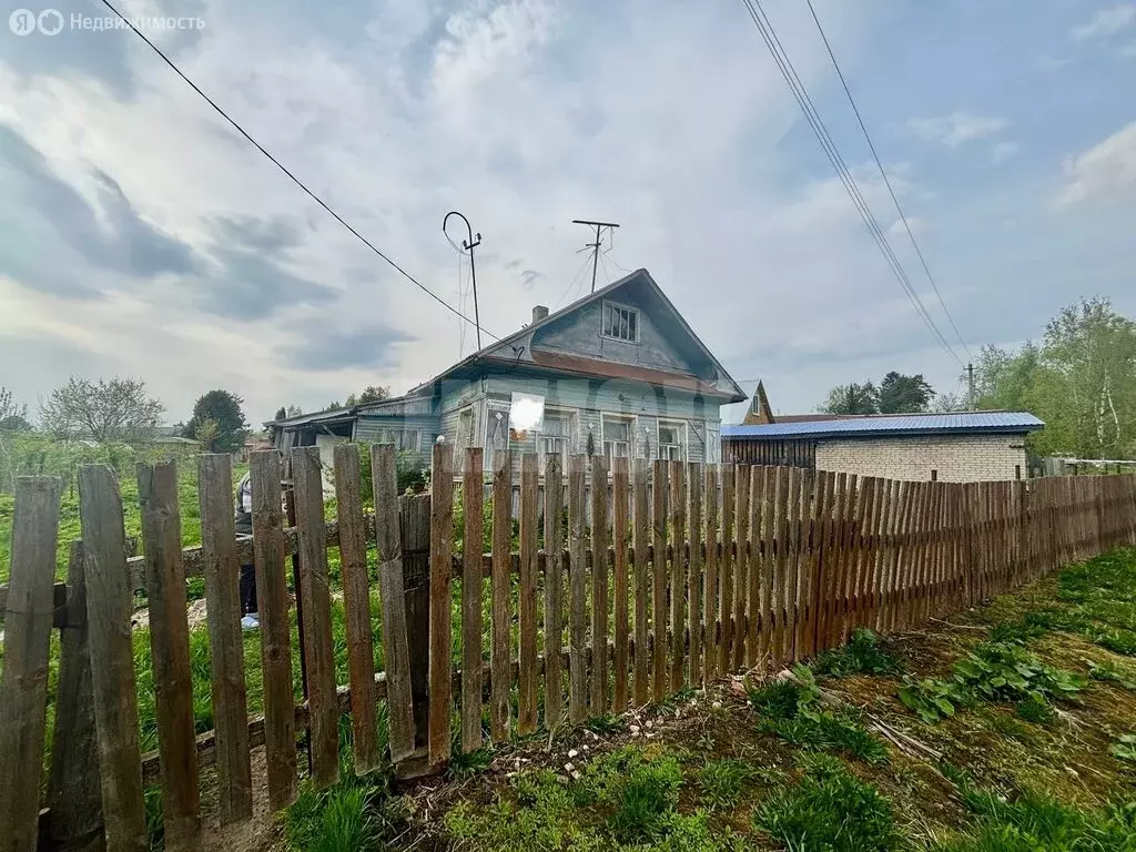 Дом в Кадников, Рабоче-Крестьянская улица (25 м) - Фото 1