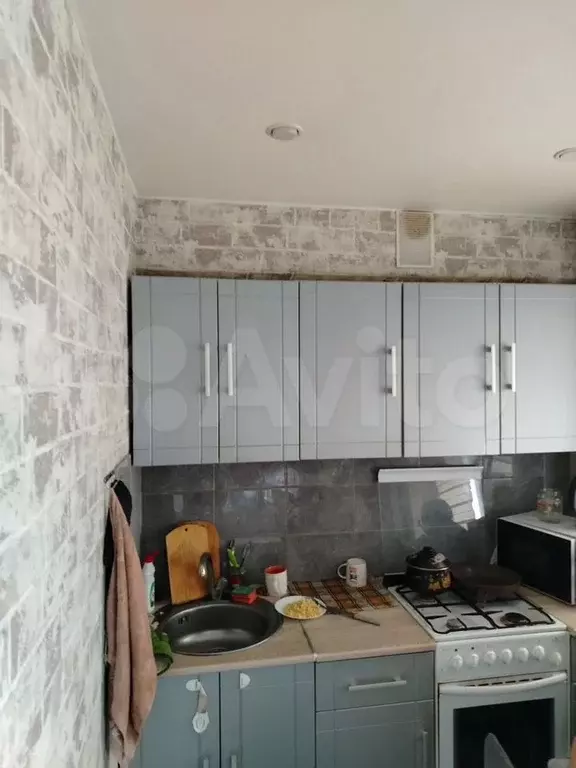 8-к. квартира, 30 м, 1/9 эт. - Фото 0