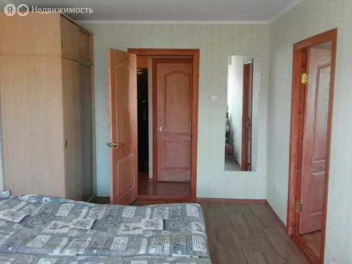 2-комнатная квартира: посёлок городского типа Мирный, проспект Мира, 4 ... - Фото 0