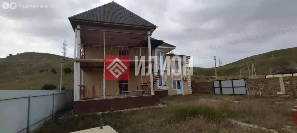 Дом в Судак, микрорайон Ачиклар (170 м) - Фото 1