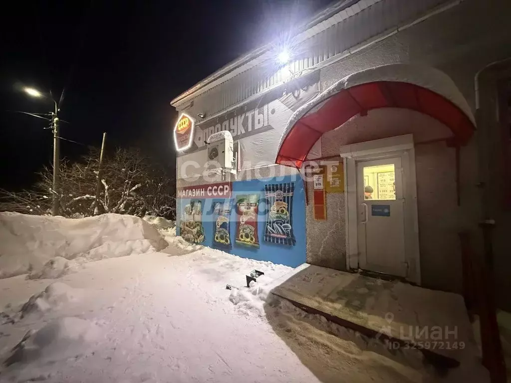 Торговая площадь в Свердловская область, Серов Автодорожная ул., 17 ... - Фото 1