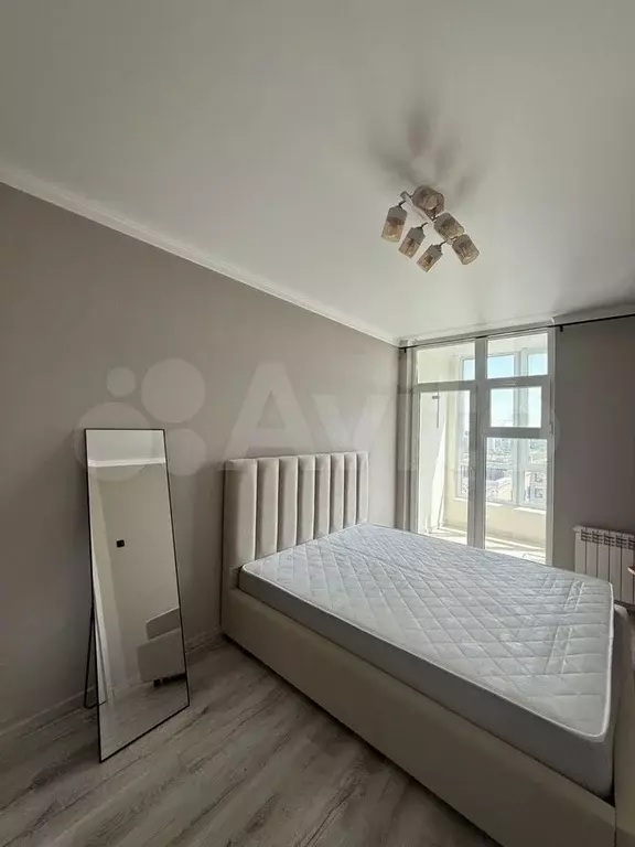 1-к. квартира, 38 м, 8/8 эт. - Фото 1