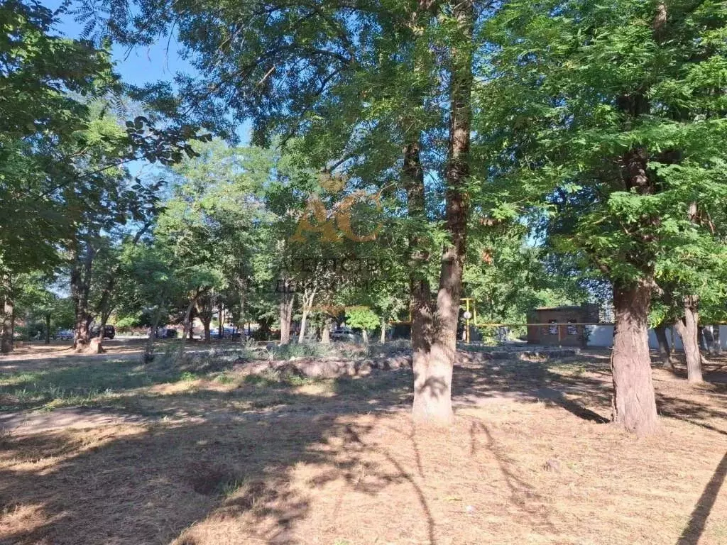 Участок в Крым, Кировское пгт ул. Франко, 4 (10.0 сот.) - Фото 1