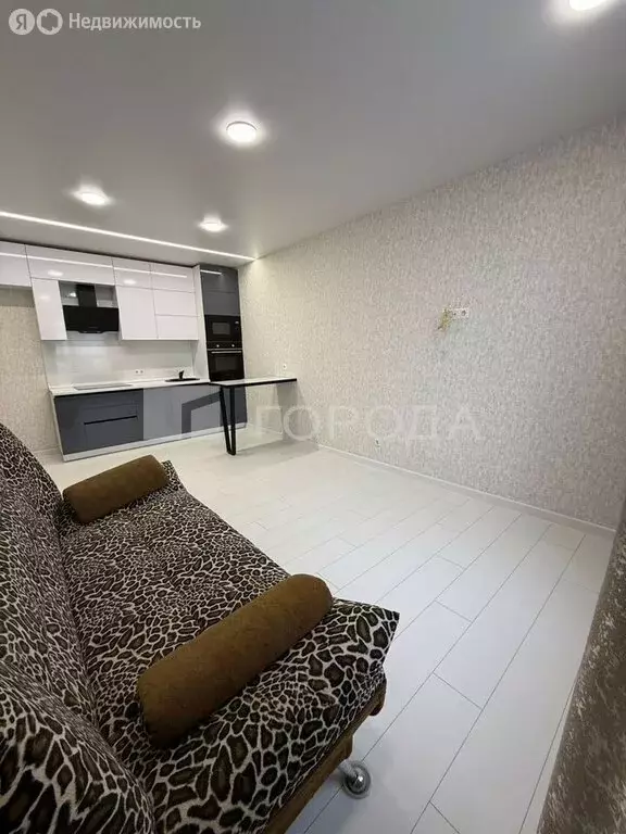 2-комнатная квартира: Барнаул, улица Солнечная Поляна, 94к1 (35.5 м) - Фото 0