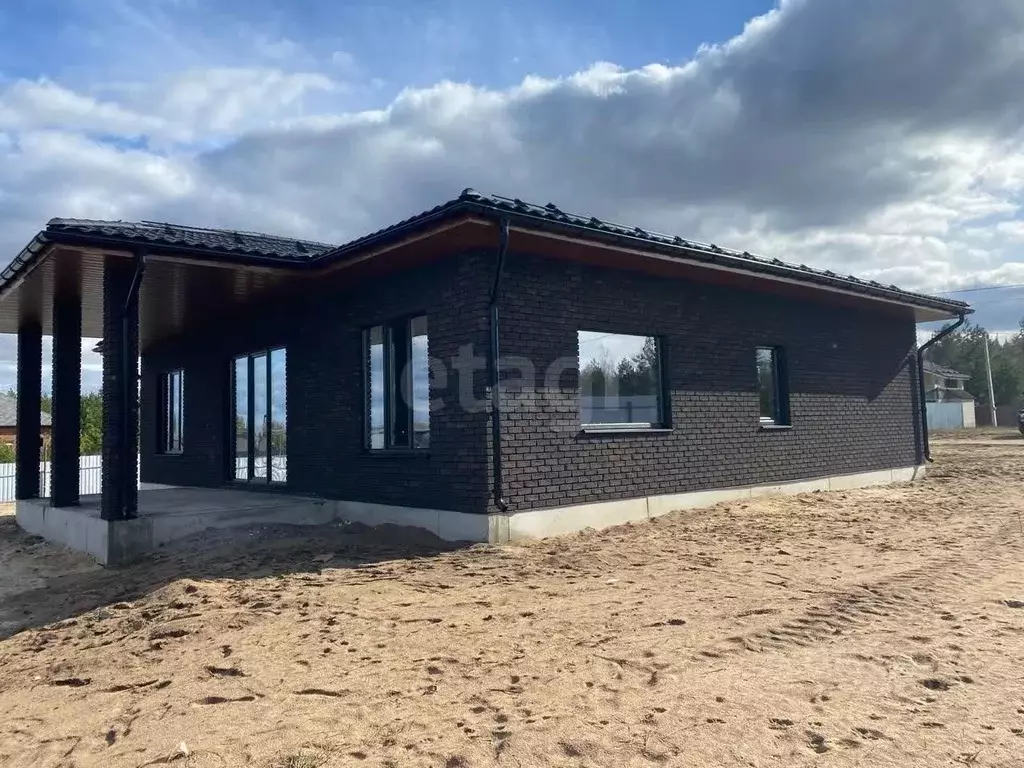 Дом в Воронежская область, Рамонский район, Айдаровское с/пос, с. ... - Фото 1