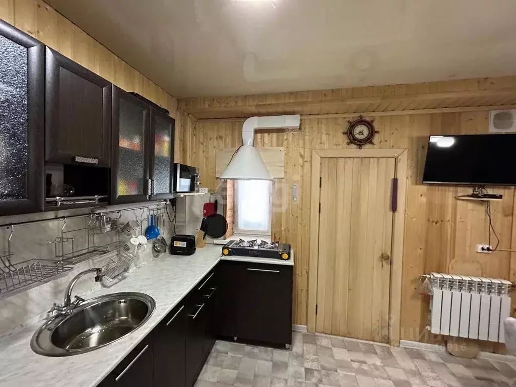 Гараж в Хабаровский край, Комсомольск-на-Амуре ул. Димитрова, 8 (81 м) - Фото 1