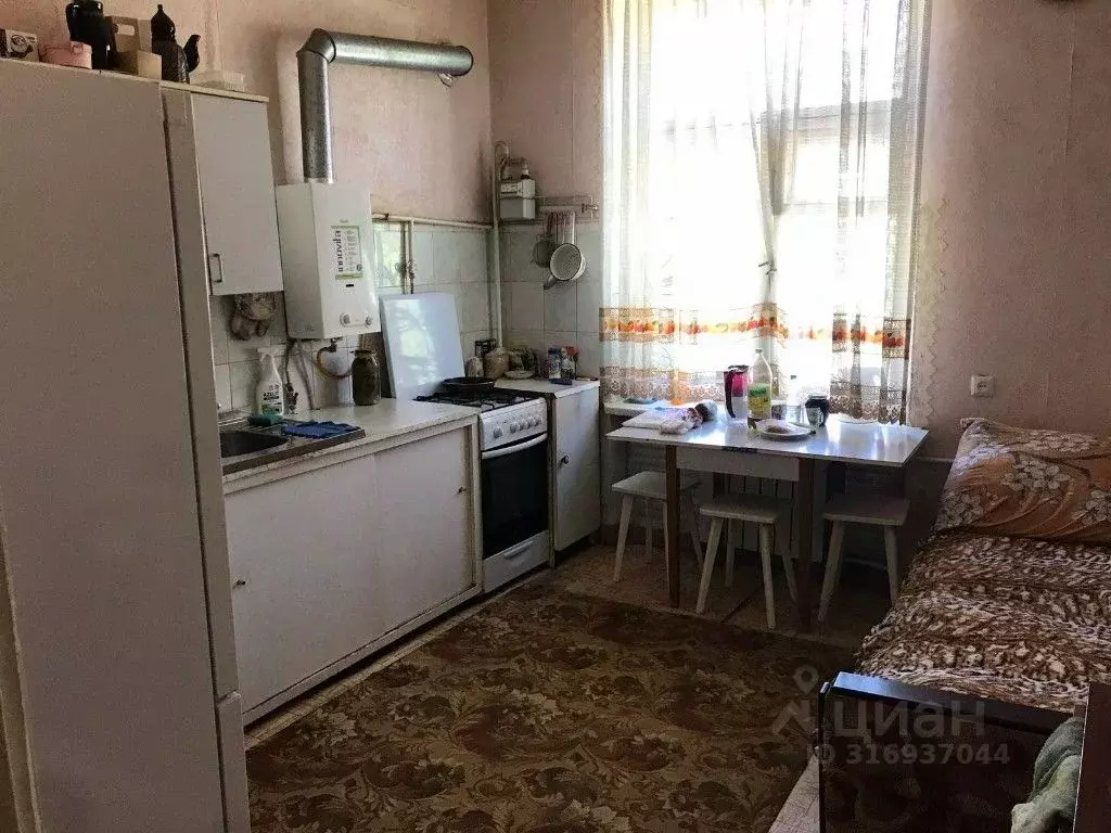 2-к кв. Крым, Симферополь ул. Фрунзе, 43/2 (65.0 м) - Фото 0