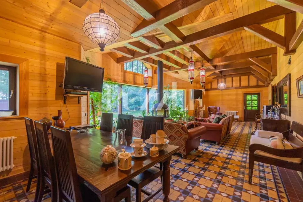 Дом в Ленинградская область, Приозерский район, Петровское с/пос, д. ... - Фото 1