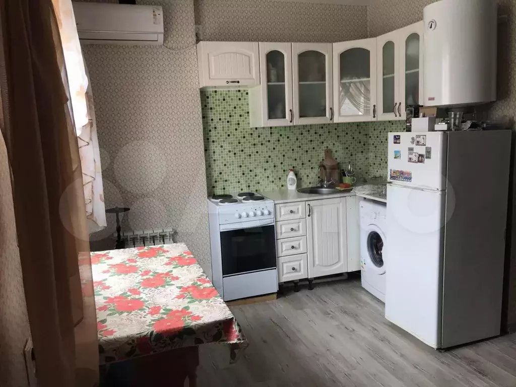 2-к. квартира, 40 м, 4/4 эт. - Фото 0