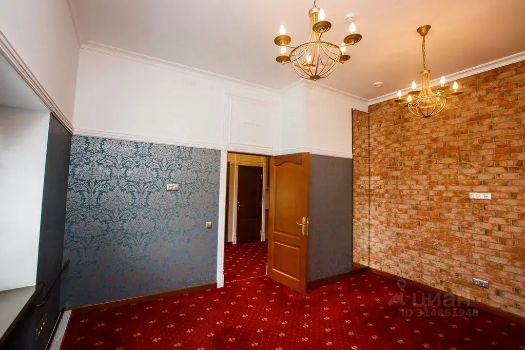 Офис в Карелия, Петрозаводск просп. Ленина, 21 (100 м) - Фото 1