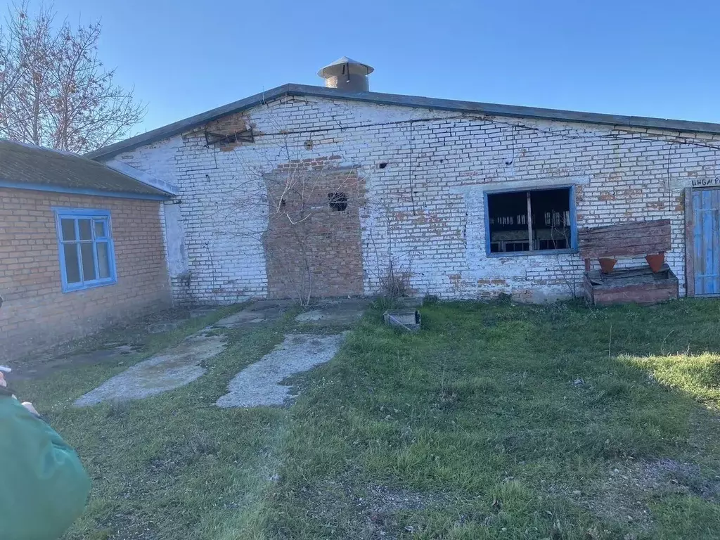 Помещение свободного назначения в Краснодарский край, Усть-Лабинский ... - Фото 2