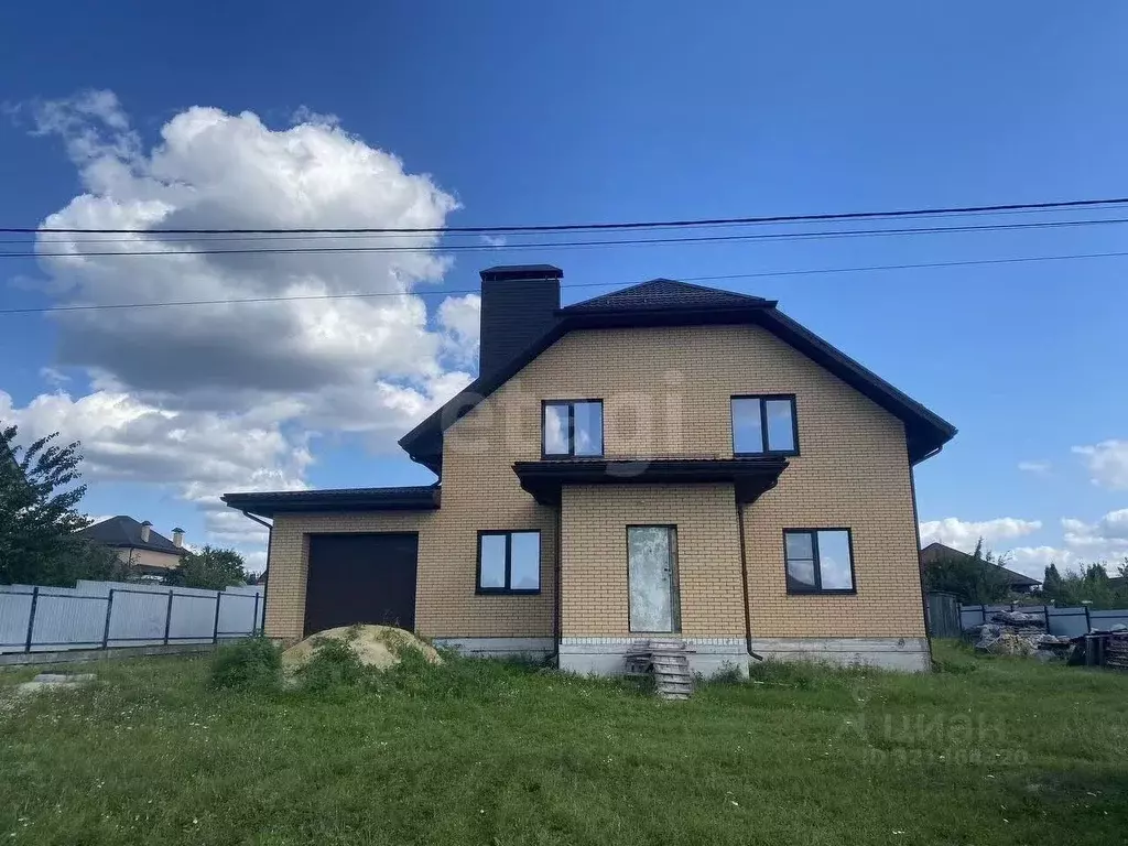 Дом в Белгородская область, Старый Оскол ул. Марышкин лог, 72 (200 м) - Фото 0