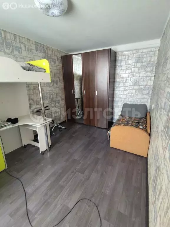 2-комнатная квартира: Апатиты, улица Космонавтов, 28 (38 м) - Фото 1