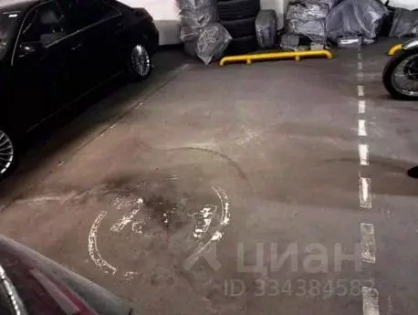 Гараж в Москва ул. Усачева, 2С3 (15 м) - Фото 1
