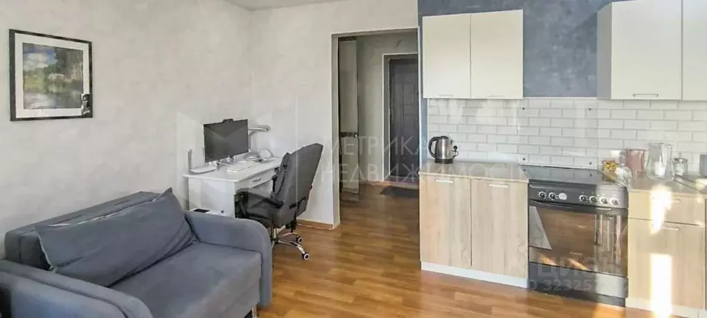 Студия Тюменская область, Тюмень Харьковская ул., 85а (30.0 м) - Фото 0