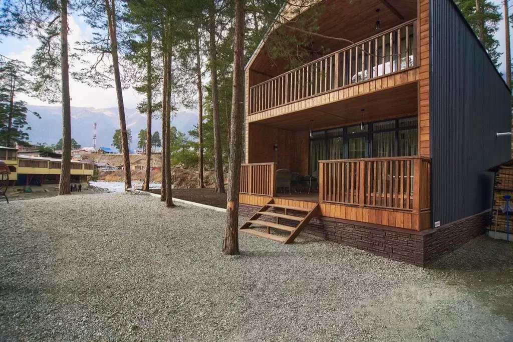 Дом в Карачаево-Черкесия, Зеленчукский район, с. Архыз ул. Мира, 2Л ... - Фото 2