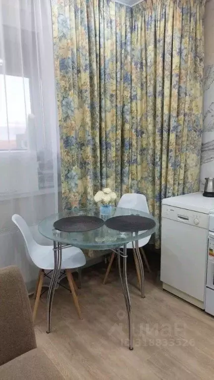 1-к кв. Ямало-Ненецкий АО, Новый Уренгой Созидателей мкр, 2к3 (36.0 м) - Фото 0