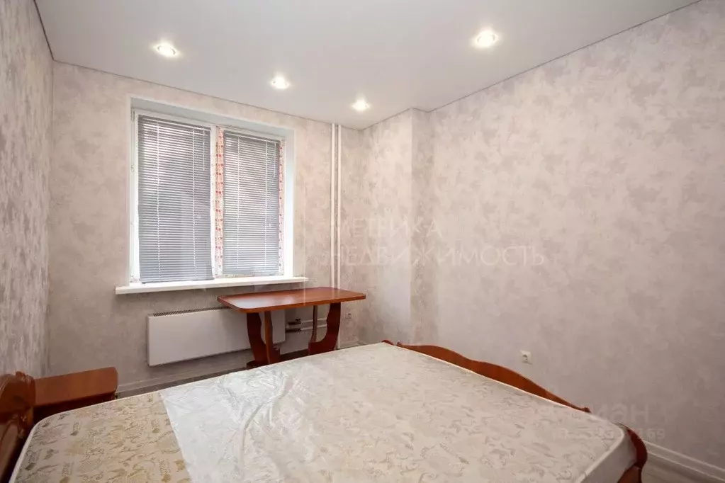 1-к кв. Тюменская область, Тюмень ул. 50 лет Октября, 75к2 (39.4 м) - Фото 0