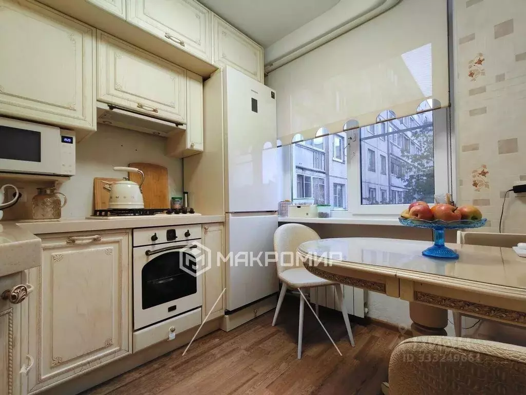 Квартира, 3 комнаты, 57.4 м - Фото 1