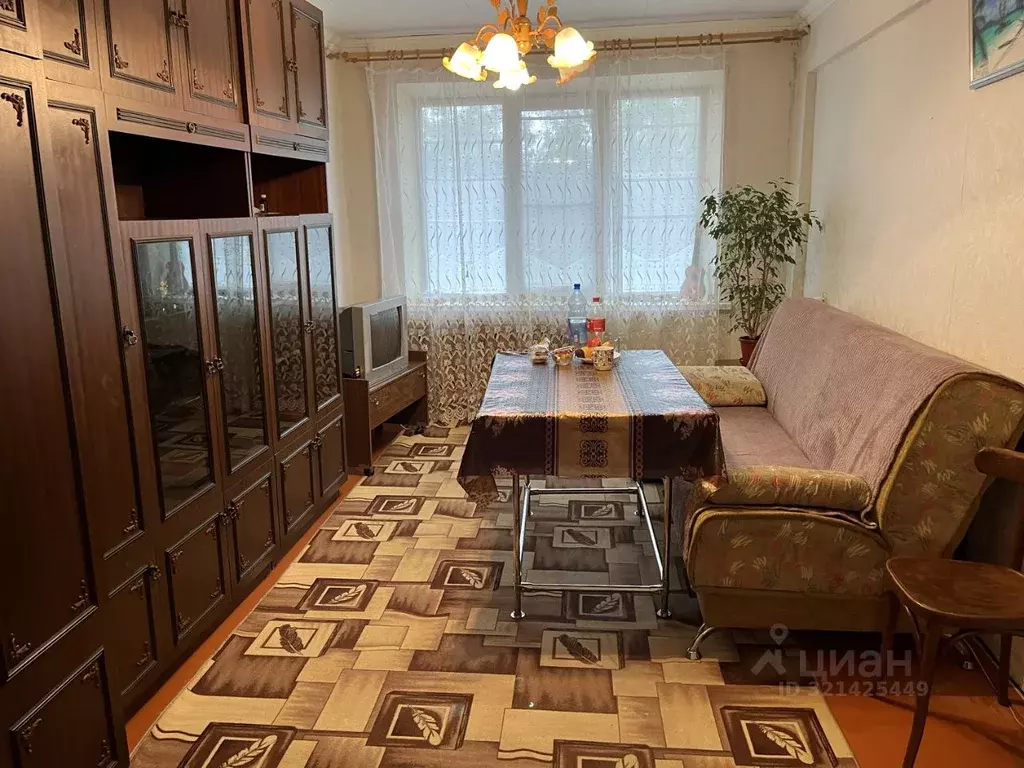 3-к кв. Калужская область, Малоярославец ул. Кутузова, 48 (60.4 м) - Фото 1