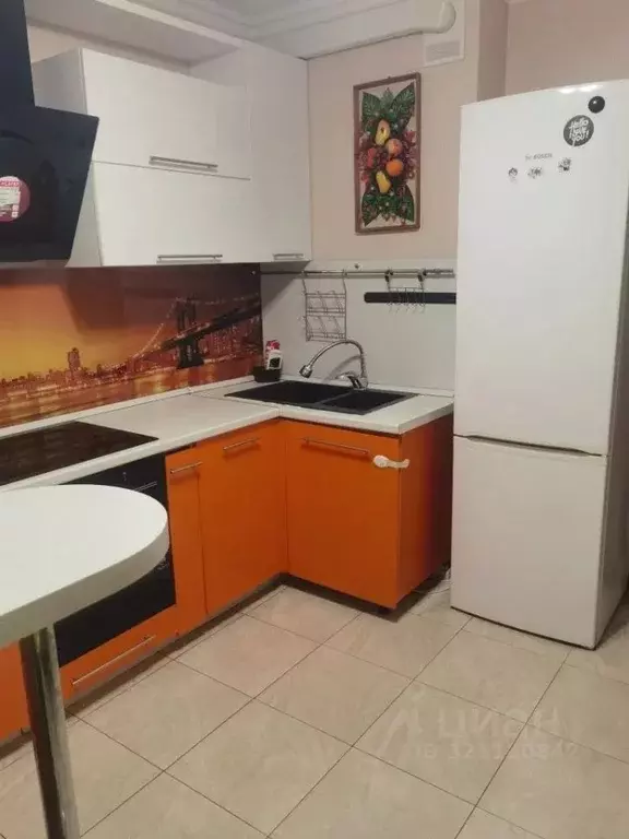 2-к кв. Тюменская область, Тюмень ул. 50 лет Октября, 57А (60.0 м) - Фото 2