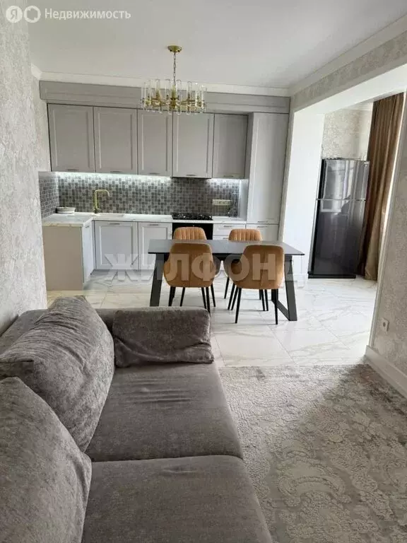 3-комнатная квартира: Георгиевск, улица Дружбы, 6/4 (108 м) - Фото 1
