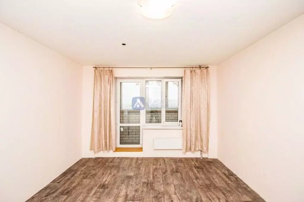 Студия Тюменская область, Тюмень ул. Тимофея Чаркова, 28 (25.0 м) - Фото 1