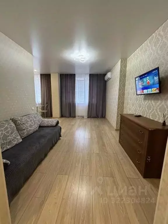 2-к кв. Волгоградская область, Волгоград ул. Расула Гамзатова, 11 ... - Фото 1