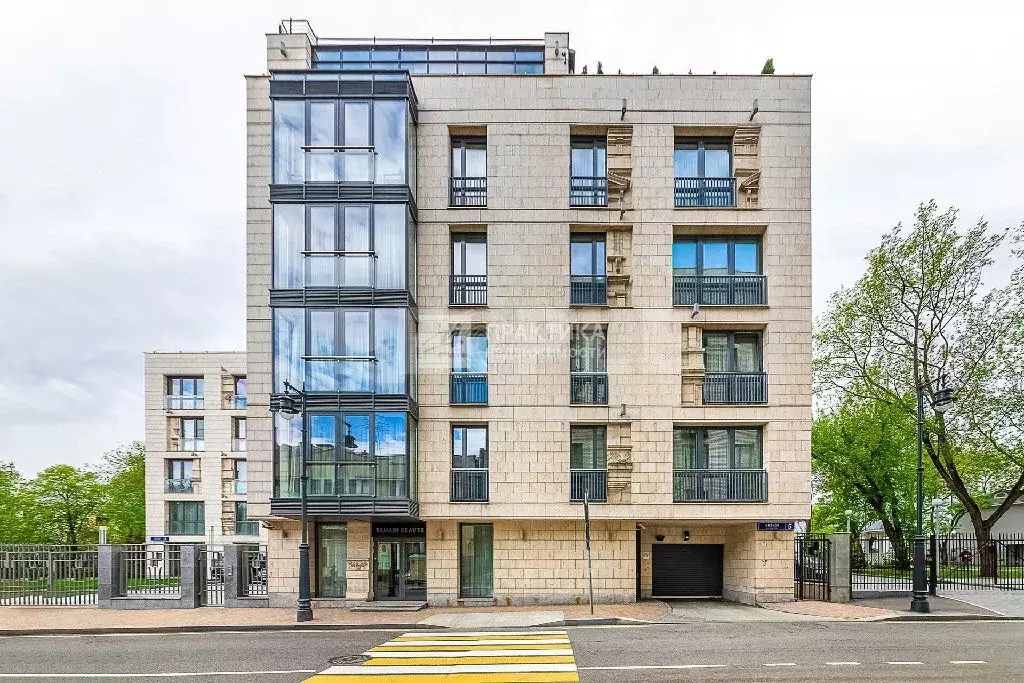 Продается 4-комнатная квартира - Фото 1