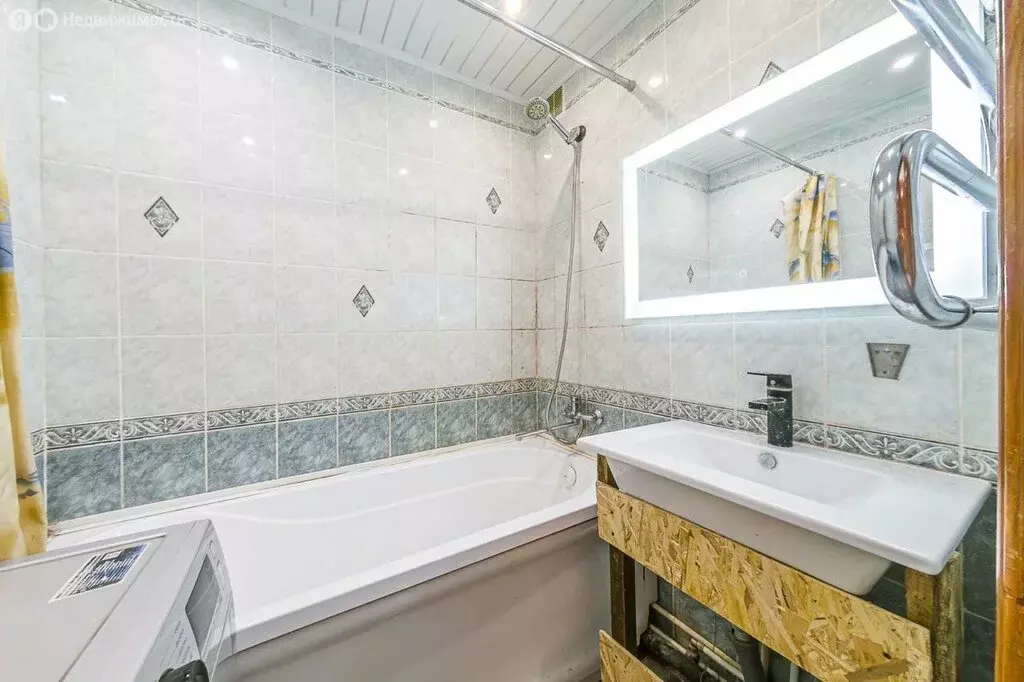 3-комнатная квартира: Екатеринбург, Автомагистральная улица, 19 (58 м) - Фото 1