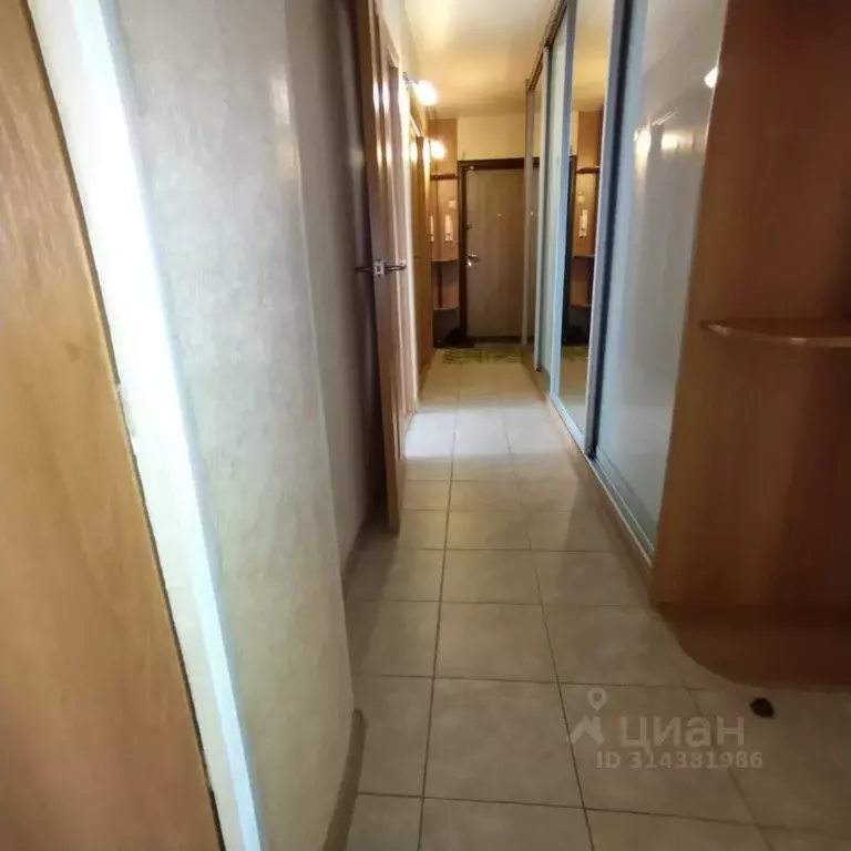 3-к кв. Омская область, Омск ул. Кирова, 20 (67.9 м) - Фото 1