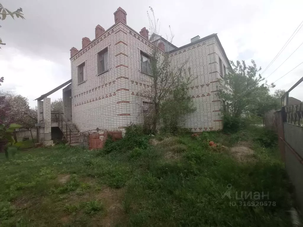Дом в Волгоградская область, Михайловка Ягодный пер. (260 м) - Фото 1
