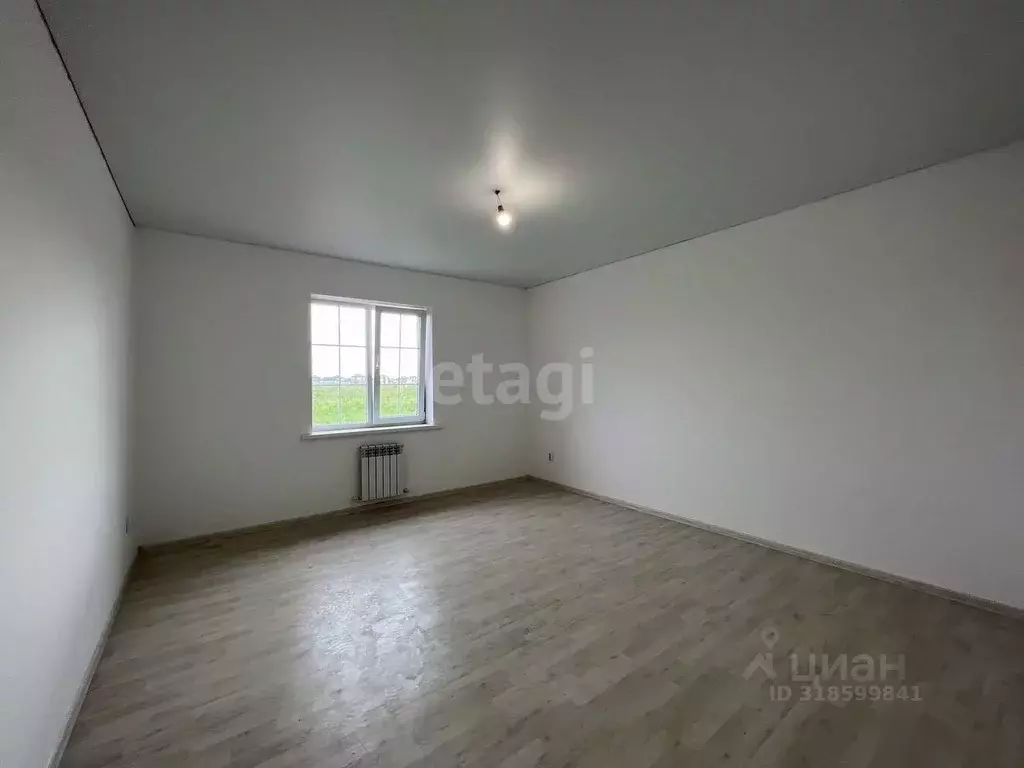 Дом в Башкортостан, Иглинский район, Акбердинский сельсовет, д. ... - Фото 0