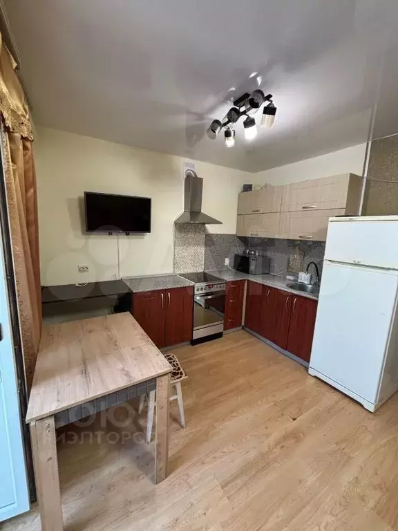 1-к. квартира, 30 м, 1/10 эт. - Фото 0