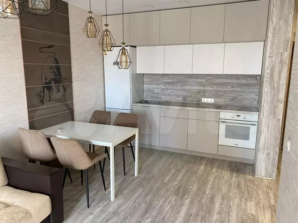 2-к. квартира, 40 м, 10/17 эт. - Фото 0