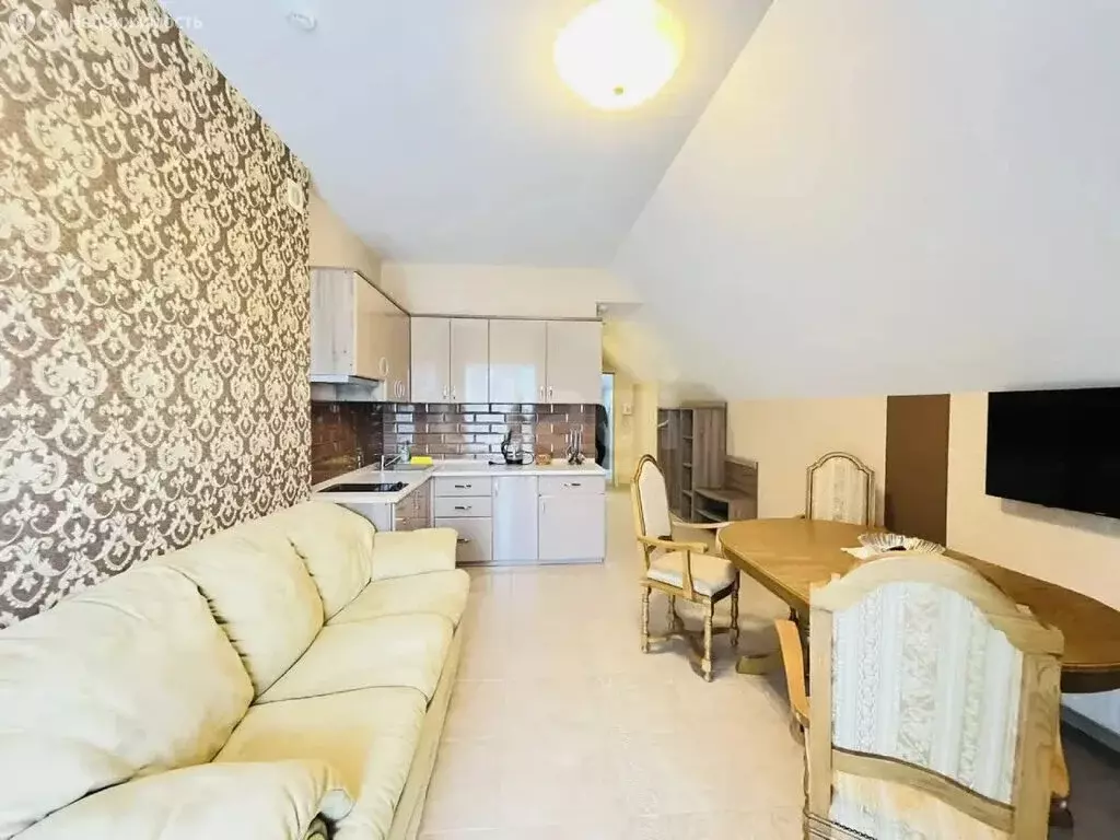 1-комнатная квартира: Алушта, Набережная улица, 24А (30.8 м) - Фото 2