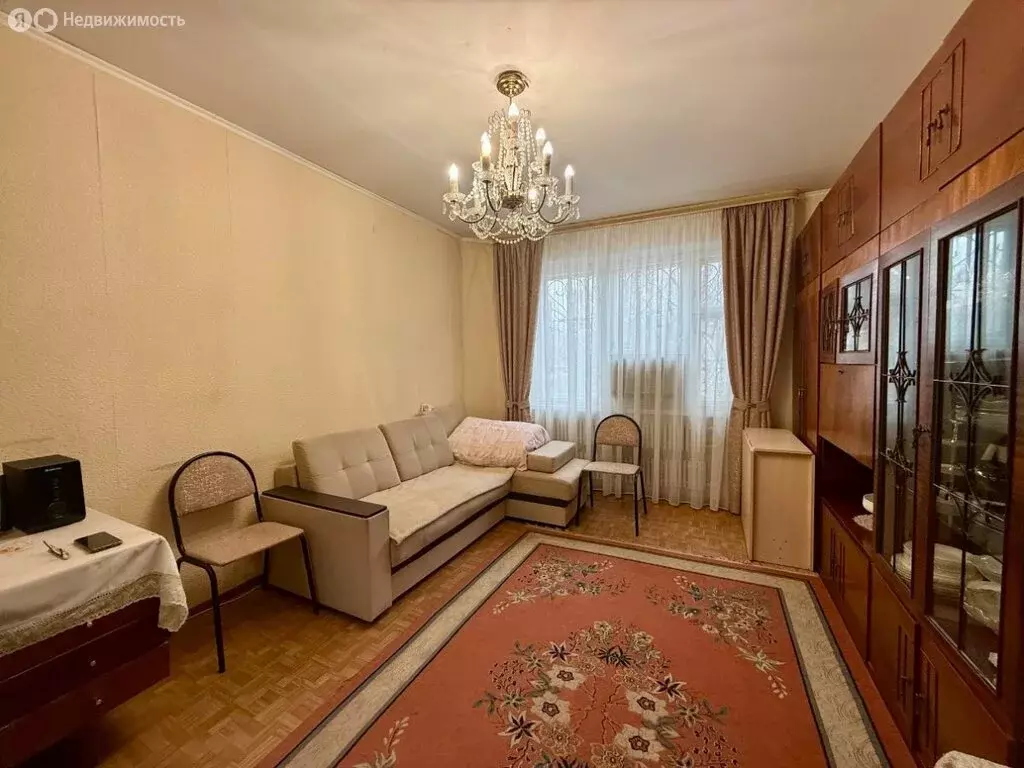 3-комнатная квартира: Волгоград, улица Рихарда Зорге, 51 (64.2 м) - Фото 1