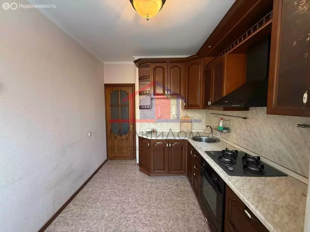 4-комнатная квартира: Губкин, Севастопольская улица, 6 (75.3 м) - Фото 2